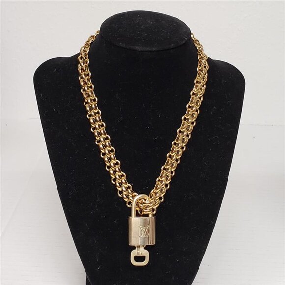 Authentic Louis Vuitton Lock & Key with Unbranded Stainless Steel Chain 100525 - Picture 1 of 14